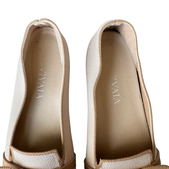 Vivaia - Michelle 2.0 Pointed Toe Bow Loafers Ivory Nude Sz 39 - Picture 4 of 10